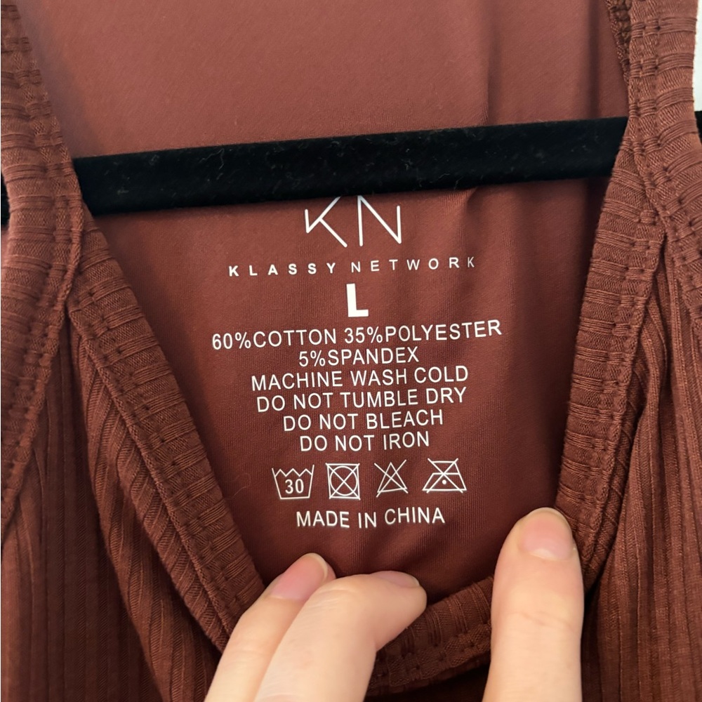 Klassy Network Brown Ribbed Tank Top - Picture 4 of 6